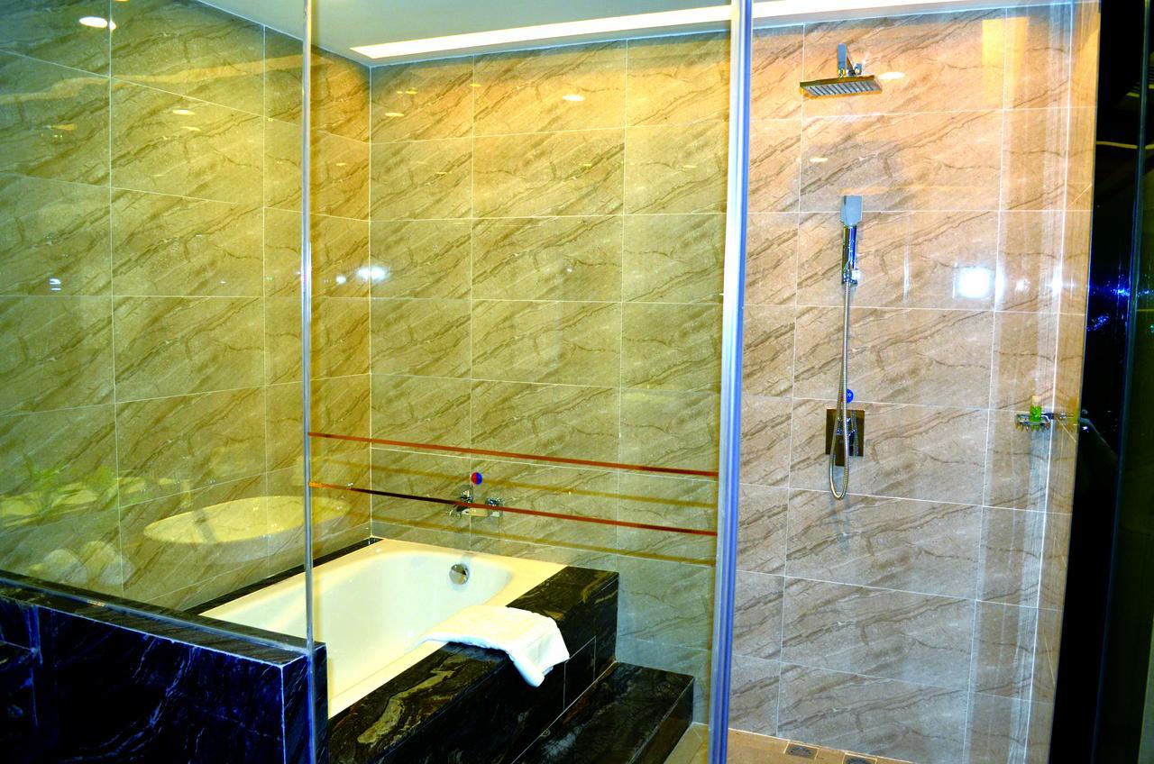 Manhatton Hotel Châu Hải Ngoại thất bức ảnh